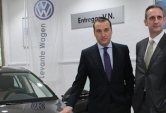 Quico Catalán recoge su nuevo Volkswagen CC en Levante Wagen